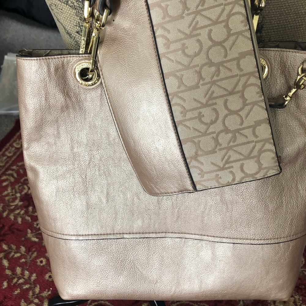 Calvin Klein Signature Tote Set-Seeing Double